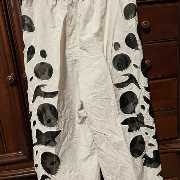 NWT FP Movement Stay Wavy Pants size L SOLD OUT! - Picture 6 of 12